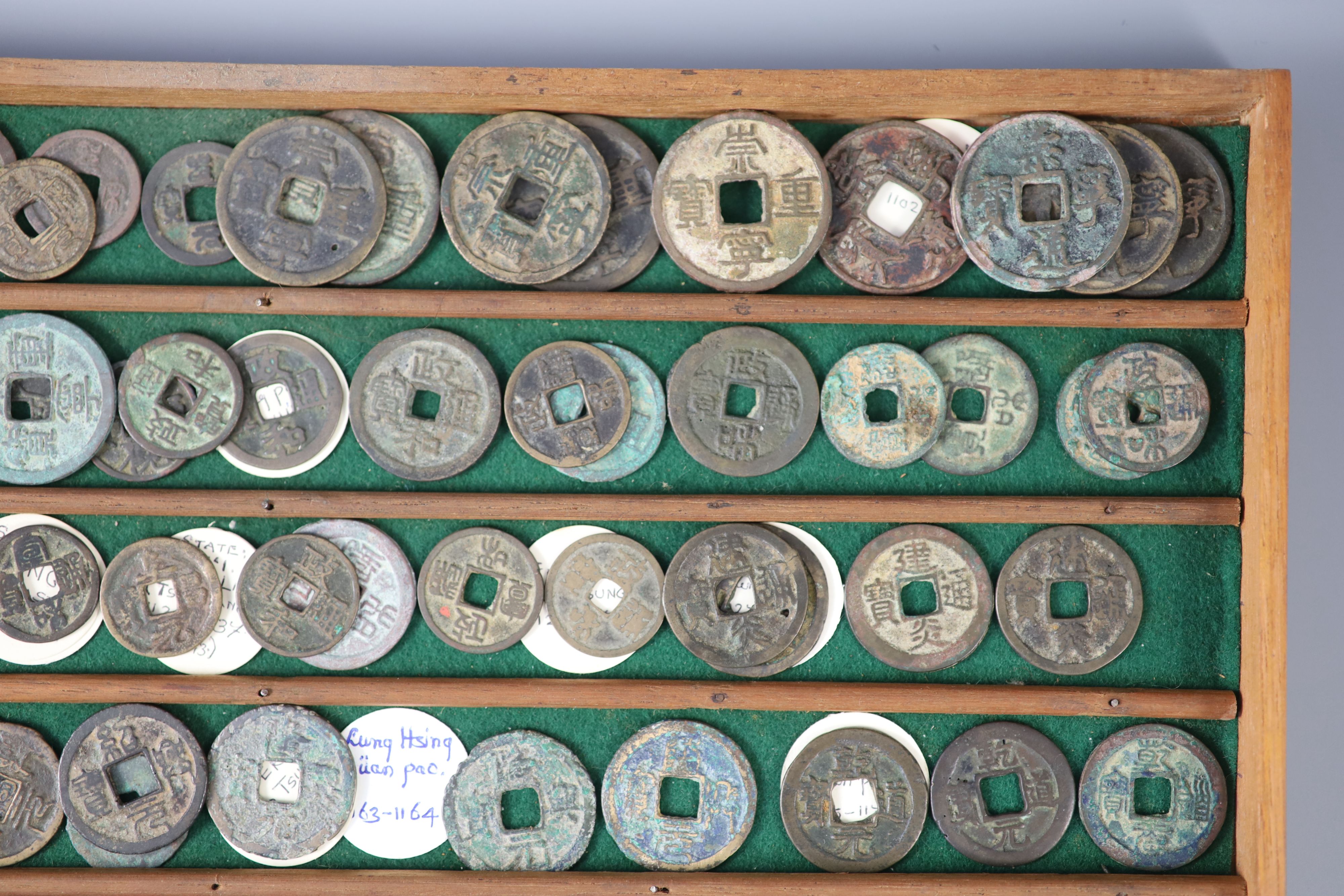 China, 128 Ancient bronze and iron round coins, Northern and Southern Song dynasty, Emperors Hui Zong (1101-25) to Ning Zong (1195-1224